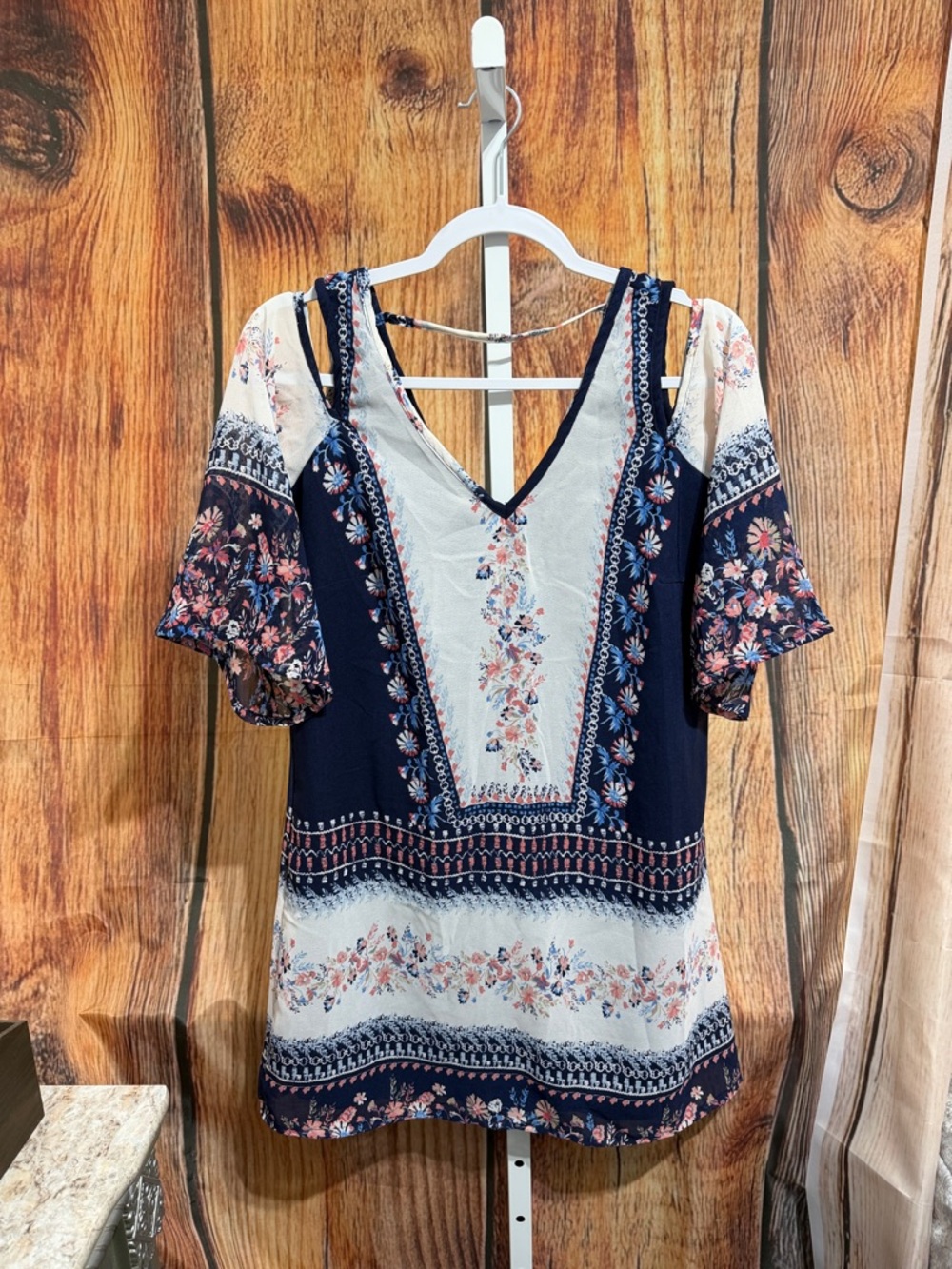 Go Coco Cold Shoulder Dress Size M